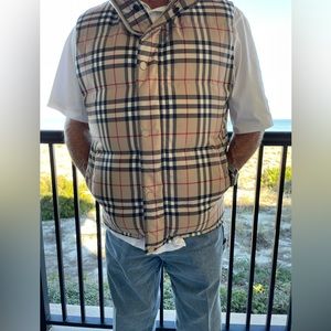 Burberry men’s puffer vest reversible NWOT